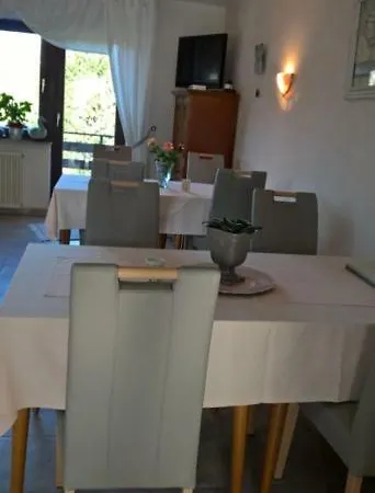 Dabrunz Πανσιόν 3*